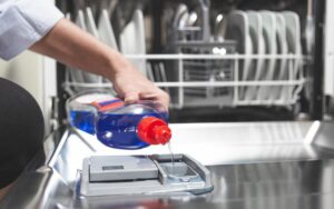 use-your-dishwasher-winter-home-energy-saving-tips-Cumming-Home